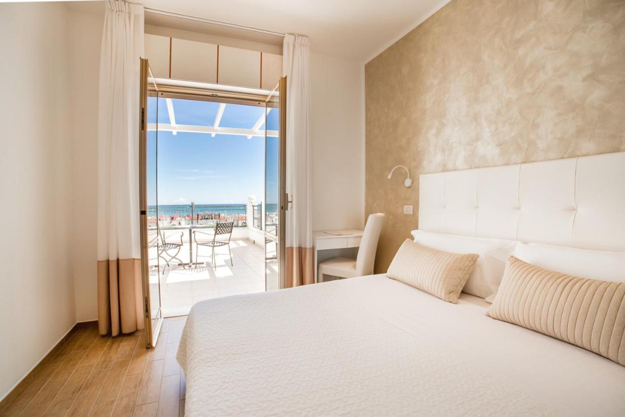 Hotel Soraya - Spiaggia Sawasdee Riccione Luaran gambar