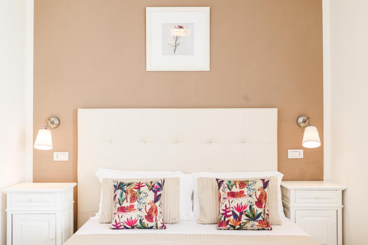 Hotel Soraya - Spiaggia Sawasdee Riccione Luaran gambar